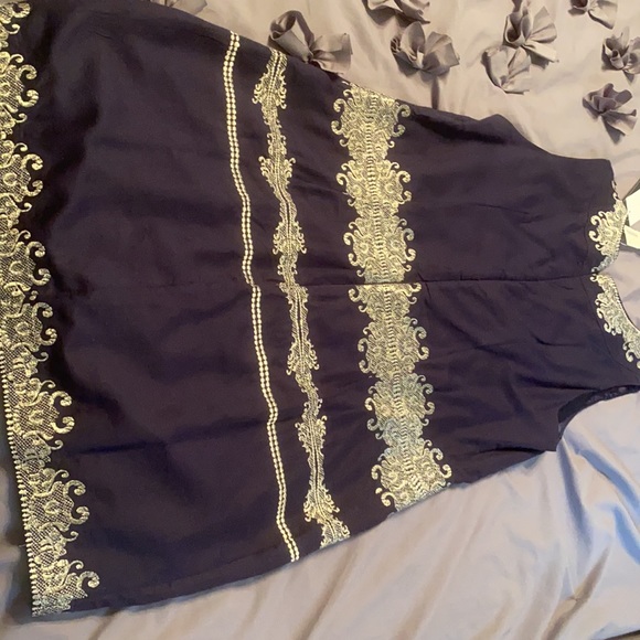 Beautiful - Picture 3 of 6